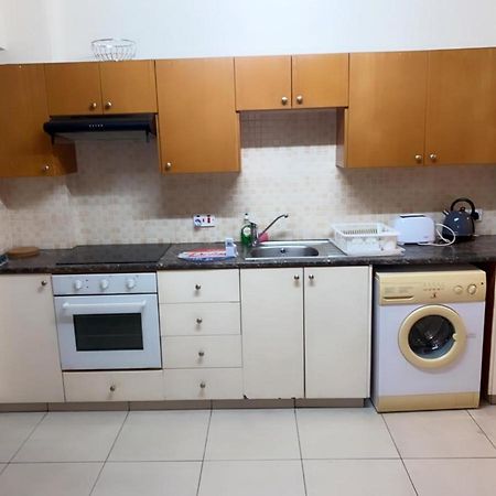 Larnaca Beach Apartment エクステリア 写真