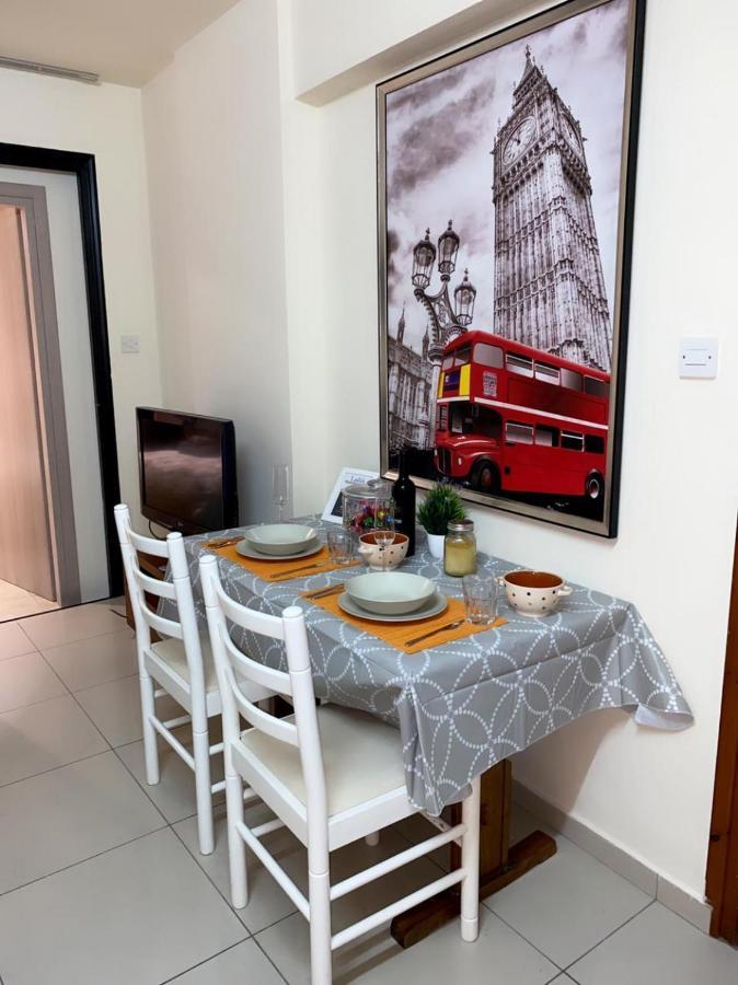 Larnaca Beach Apartment エクステリア 写真