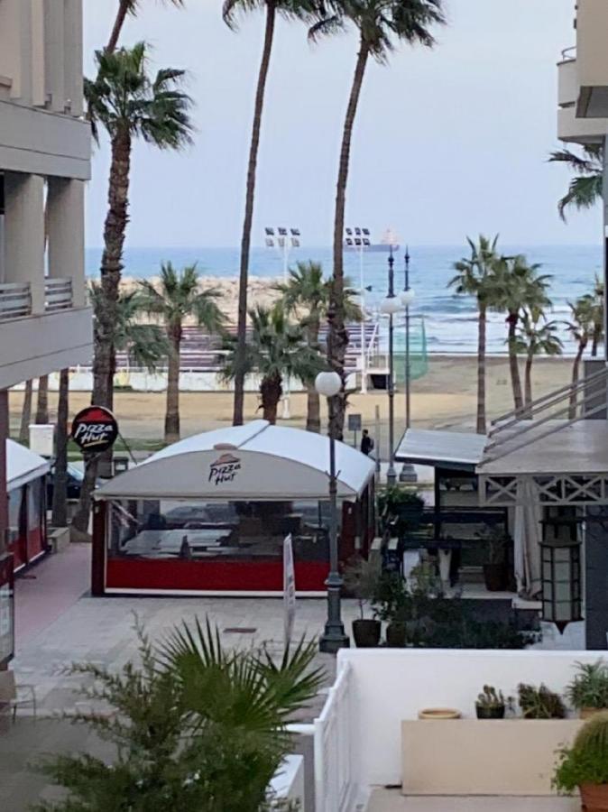 Larnaca Beach Apartment エクステリア 写真